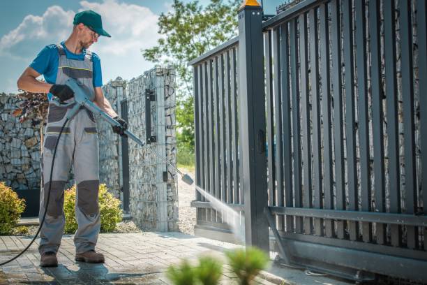 Best Pool Deck Cleaning  in Raceland, KY